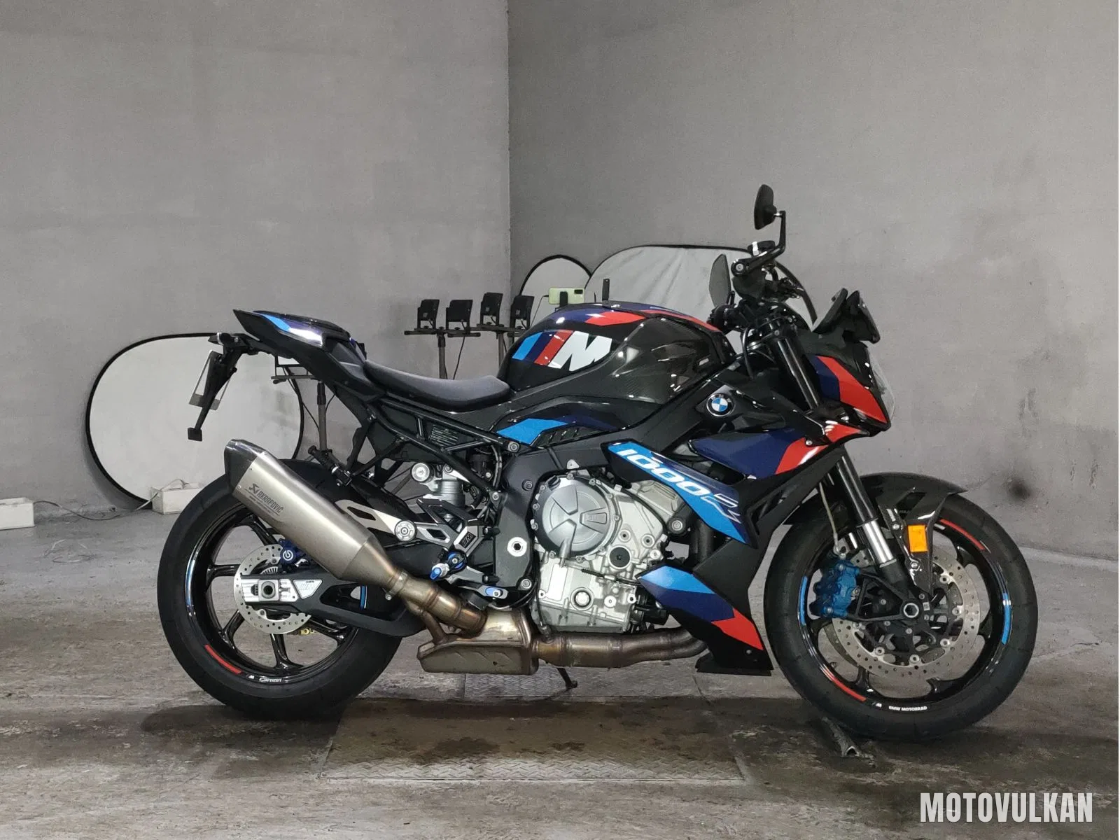 BMW BMW M1000R