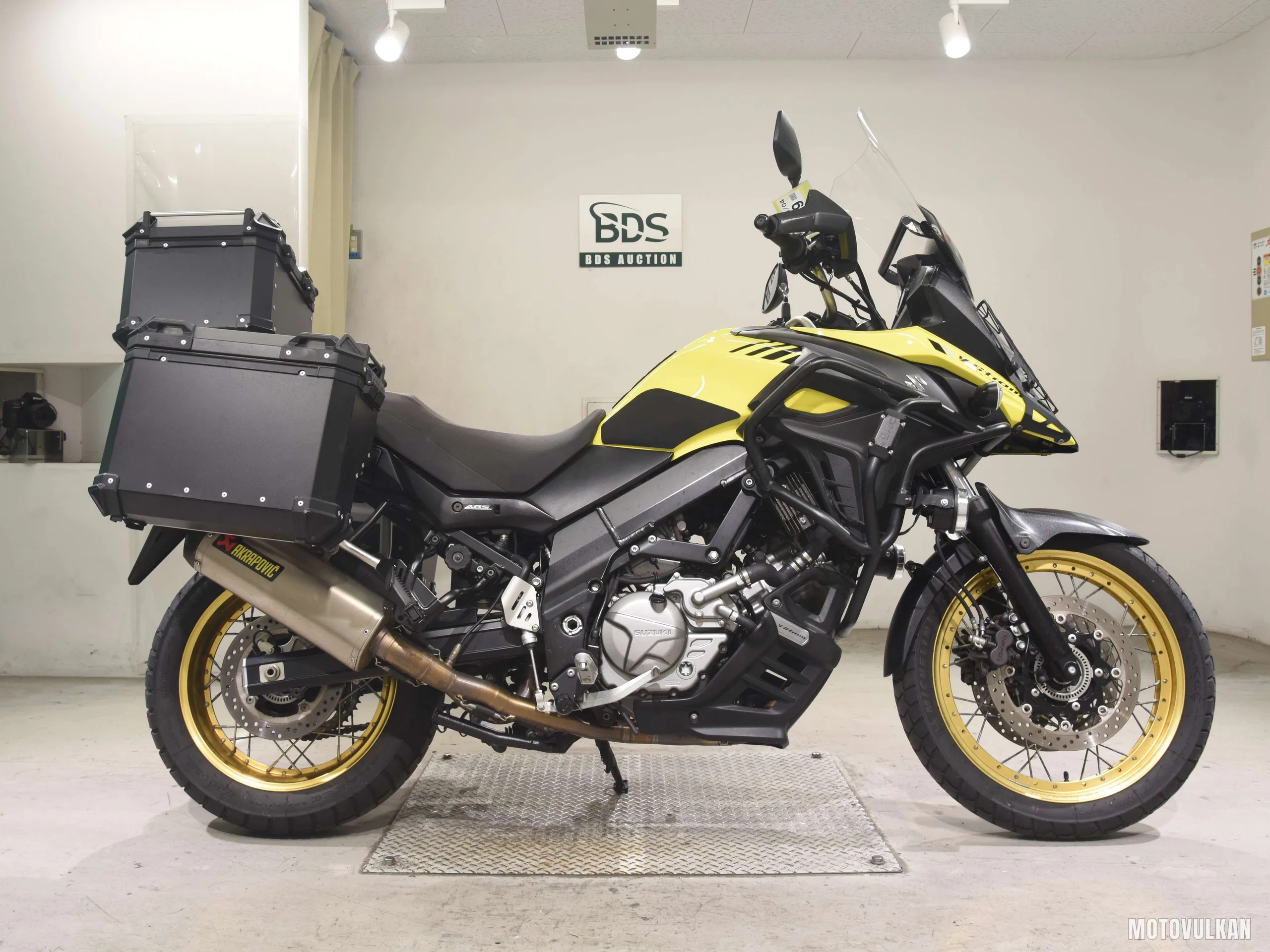 Suzuki V-Strom 650XTA