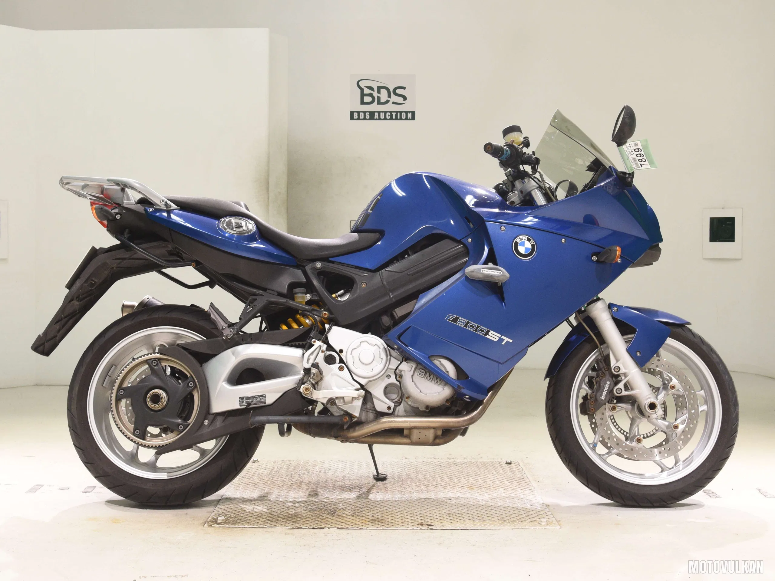  BMWF800ST