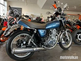 Yamaha Sr400