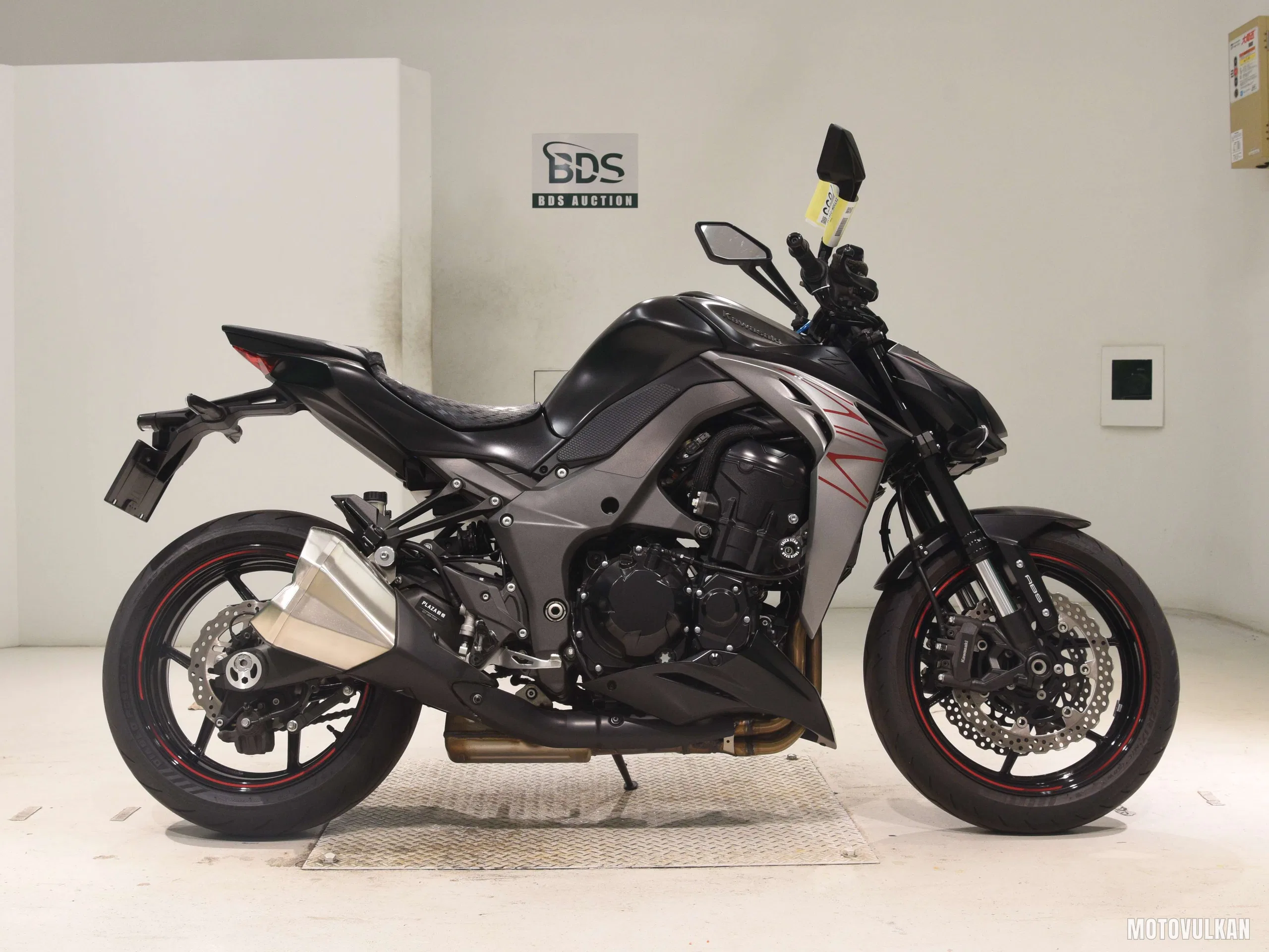 Kawasaki Z1000-5A