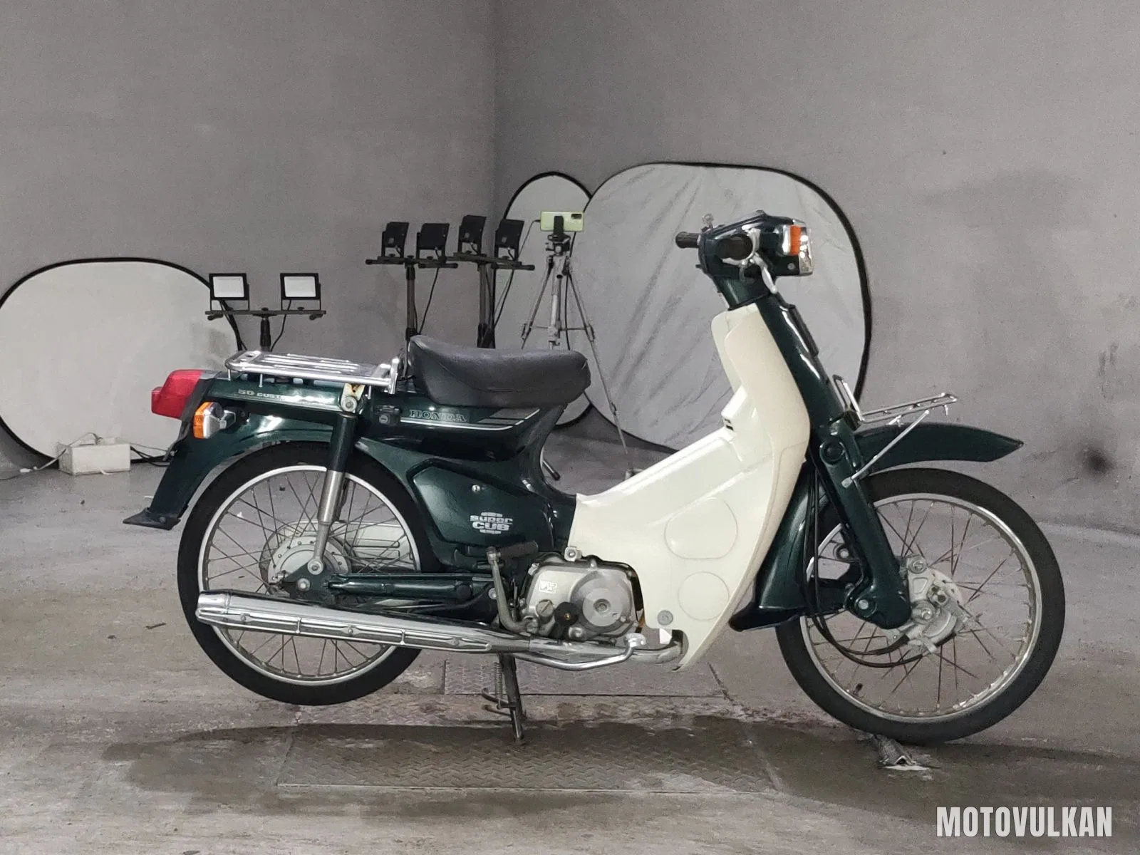 Honda Super Cub 50 Custom