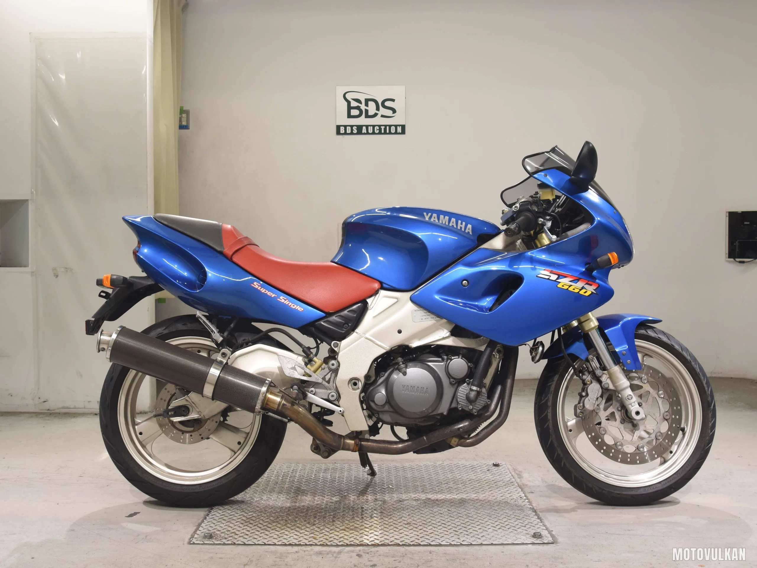 Yamaha SZR660