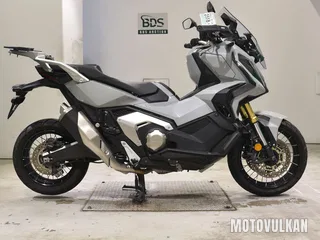 Honda X-ADV750-2