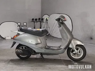 Honda Lead 100