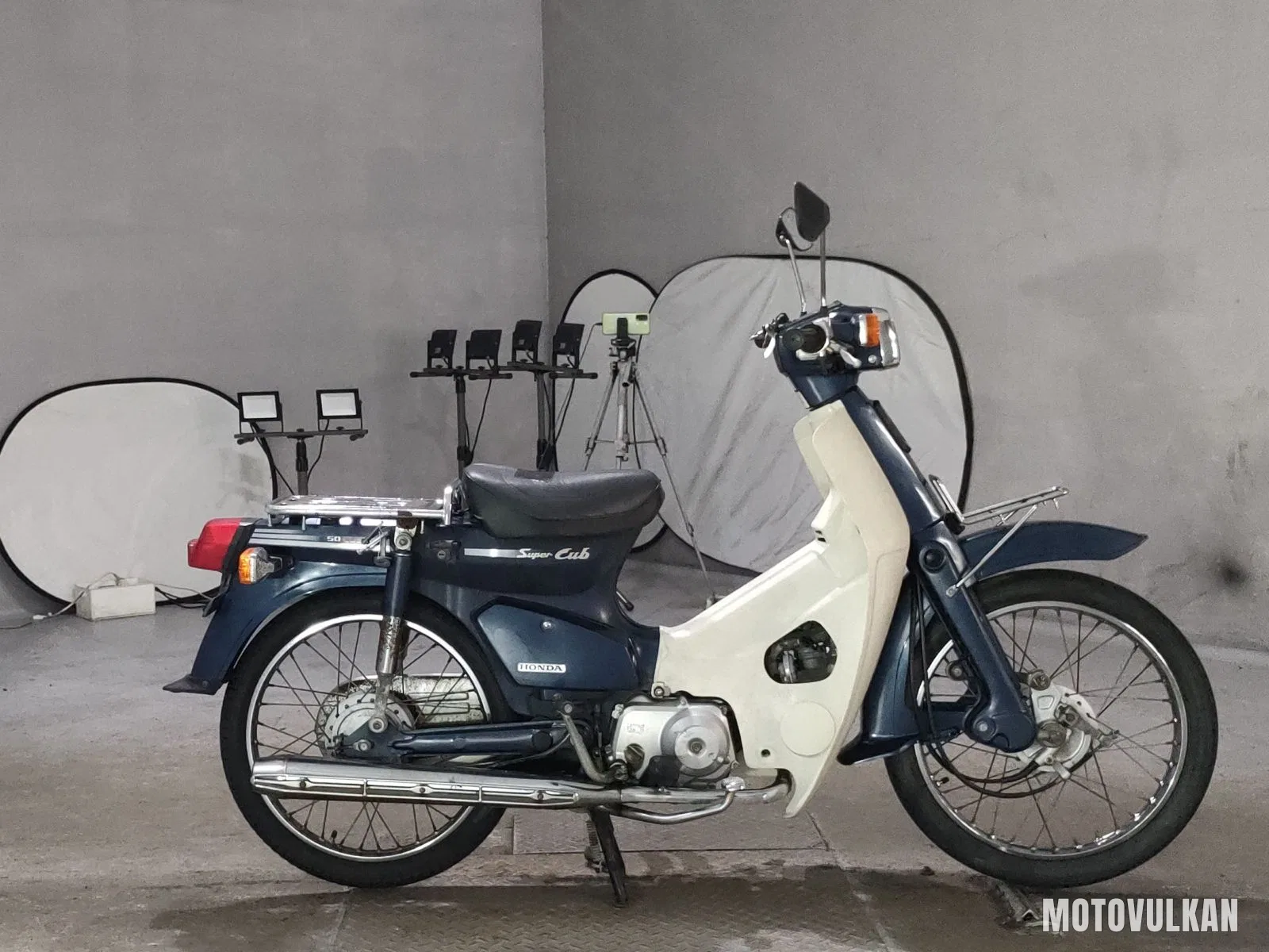 Honda Super Cub 50 Custom