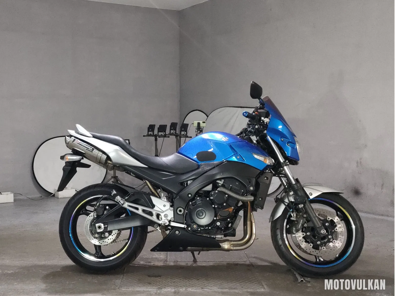 Suzuki GSR400