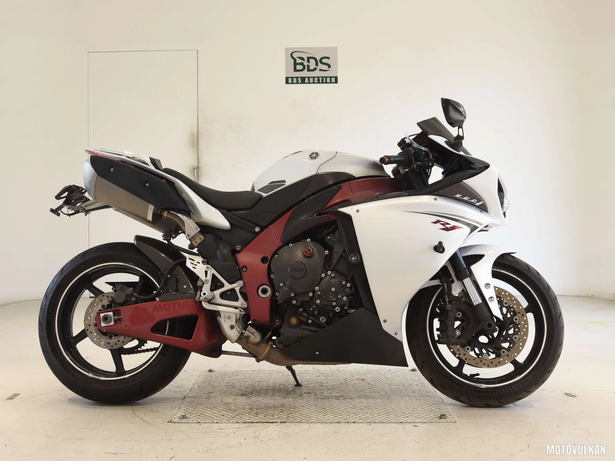 Yamaha YZF-R1