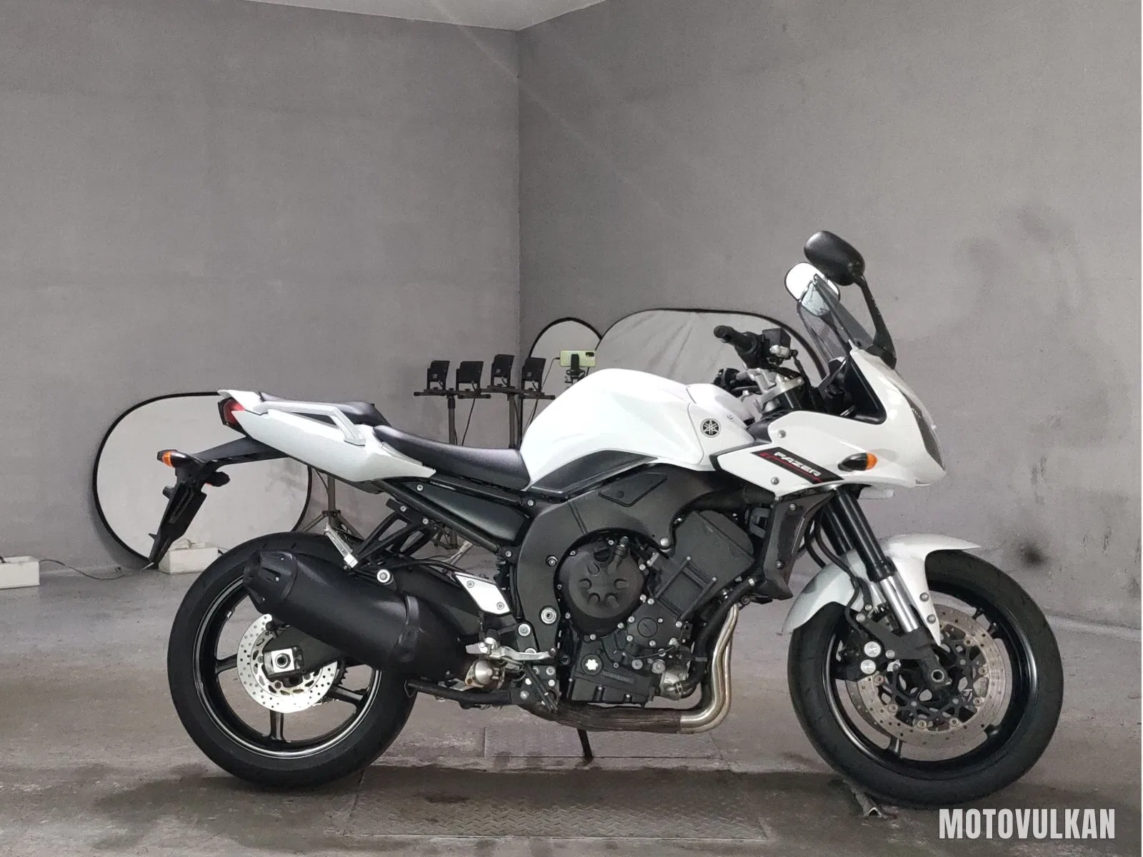 Yamaha FZ1フェザー