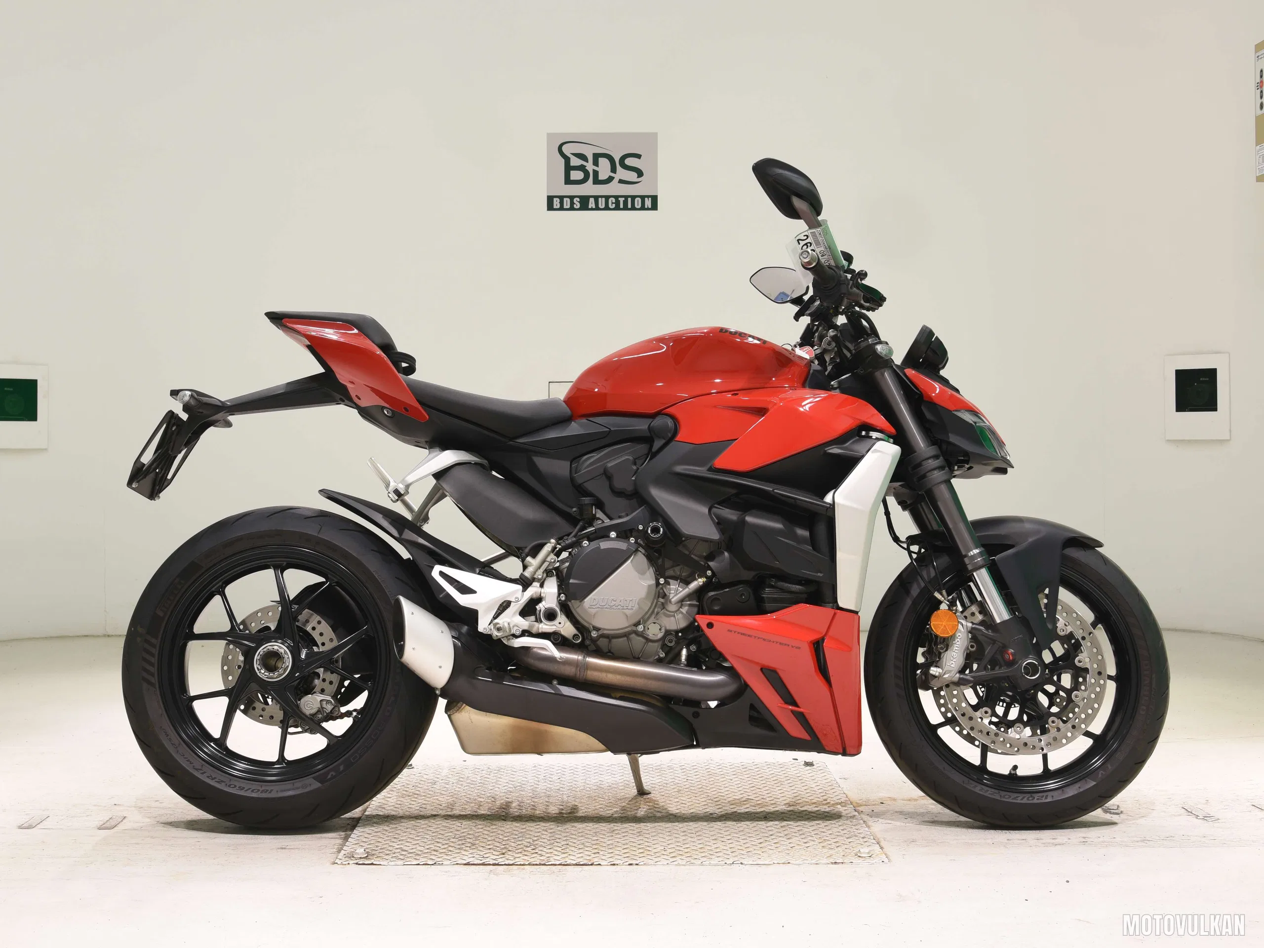  DUCATI Street FIGHTER V2