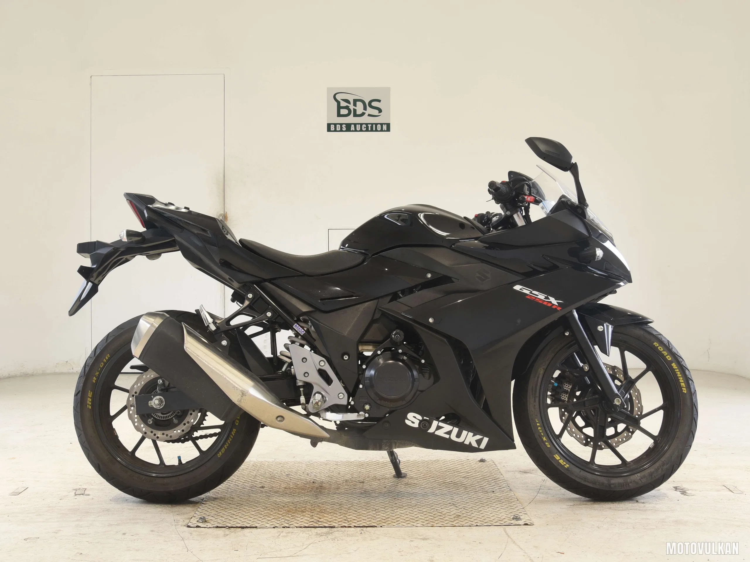 Suzuki GSX250R