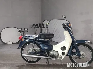 Honda Super Cub 90 Custom