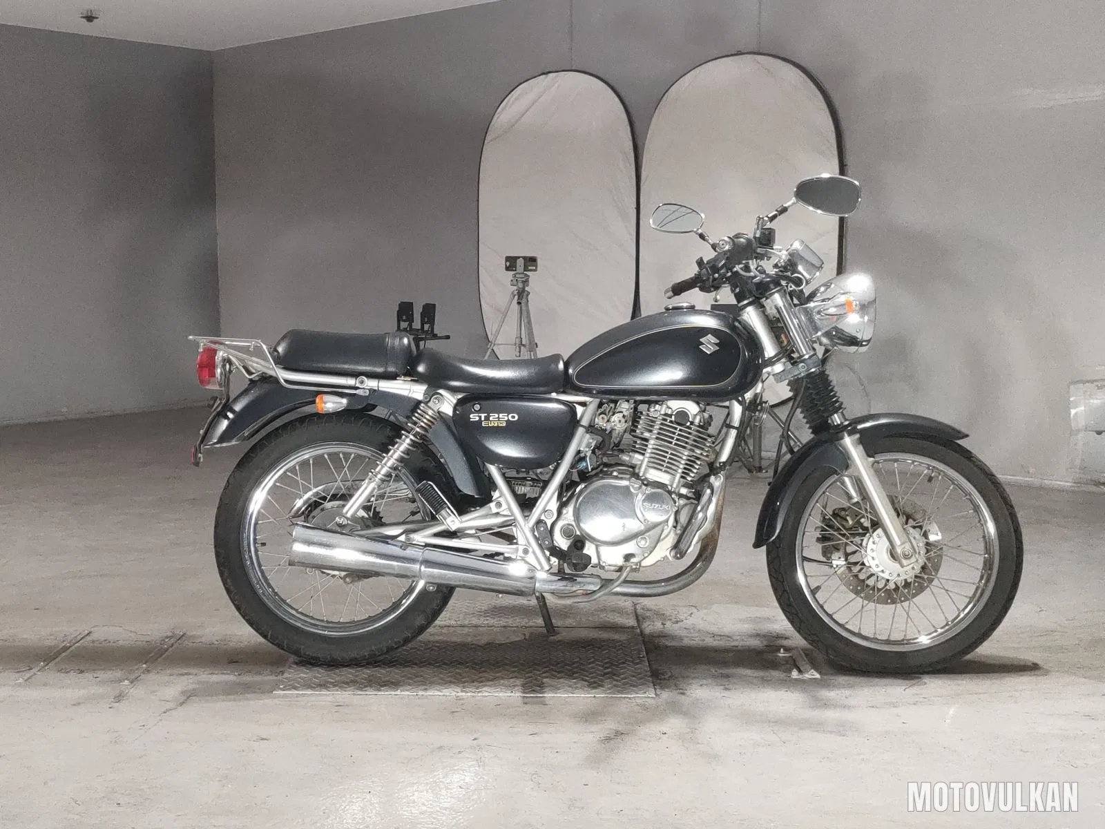 Suzuki ST250E