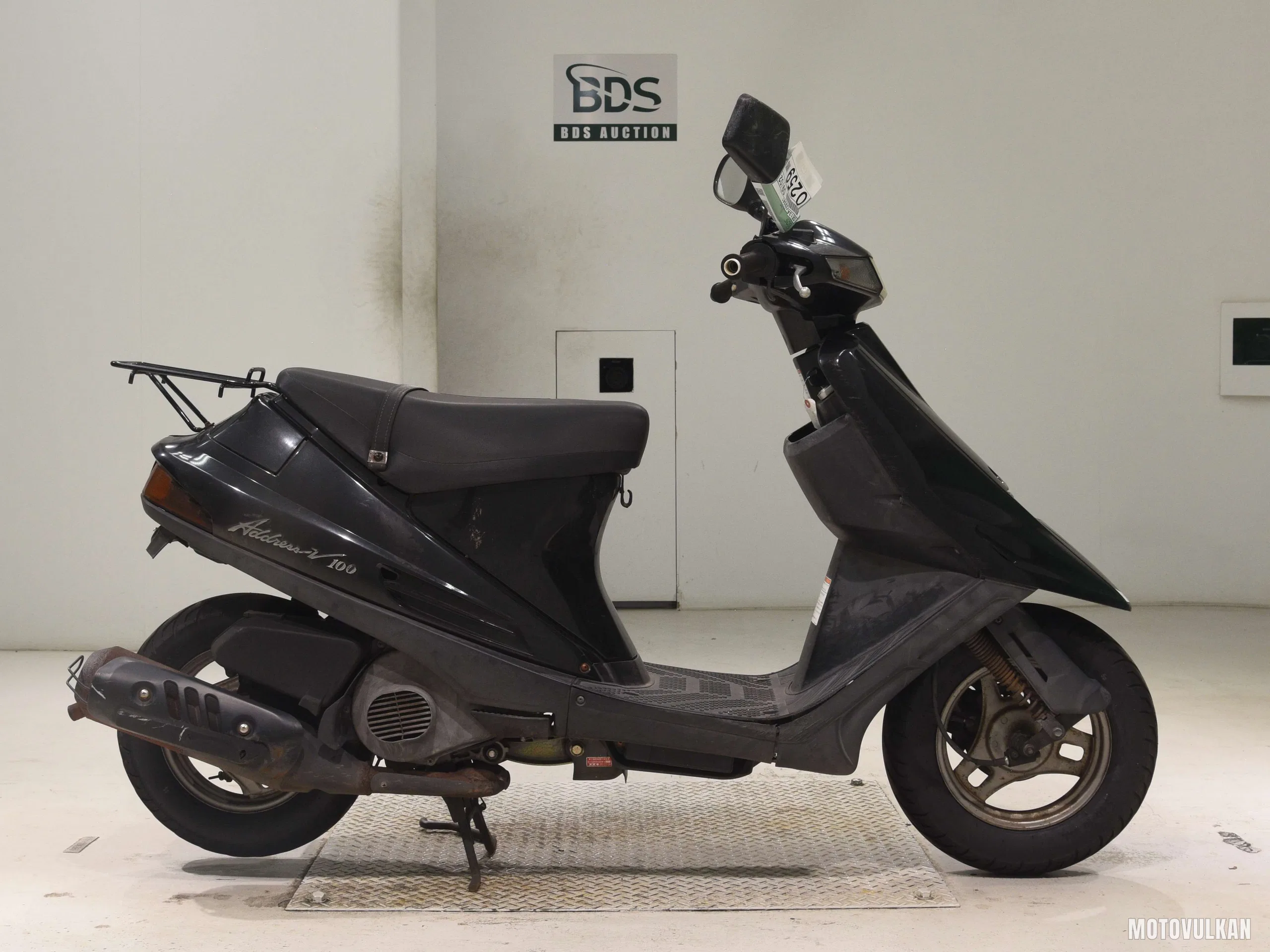 Suzuki ADDRESS V100