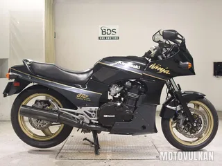 Kawasaki GPZ900R