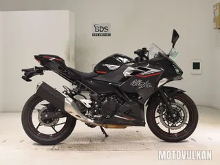 Kawasaki NINJA400-2
