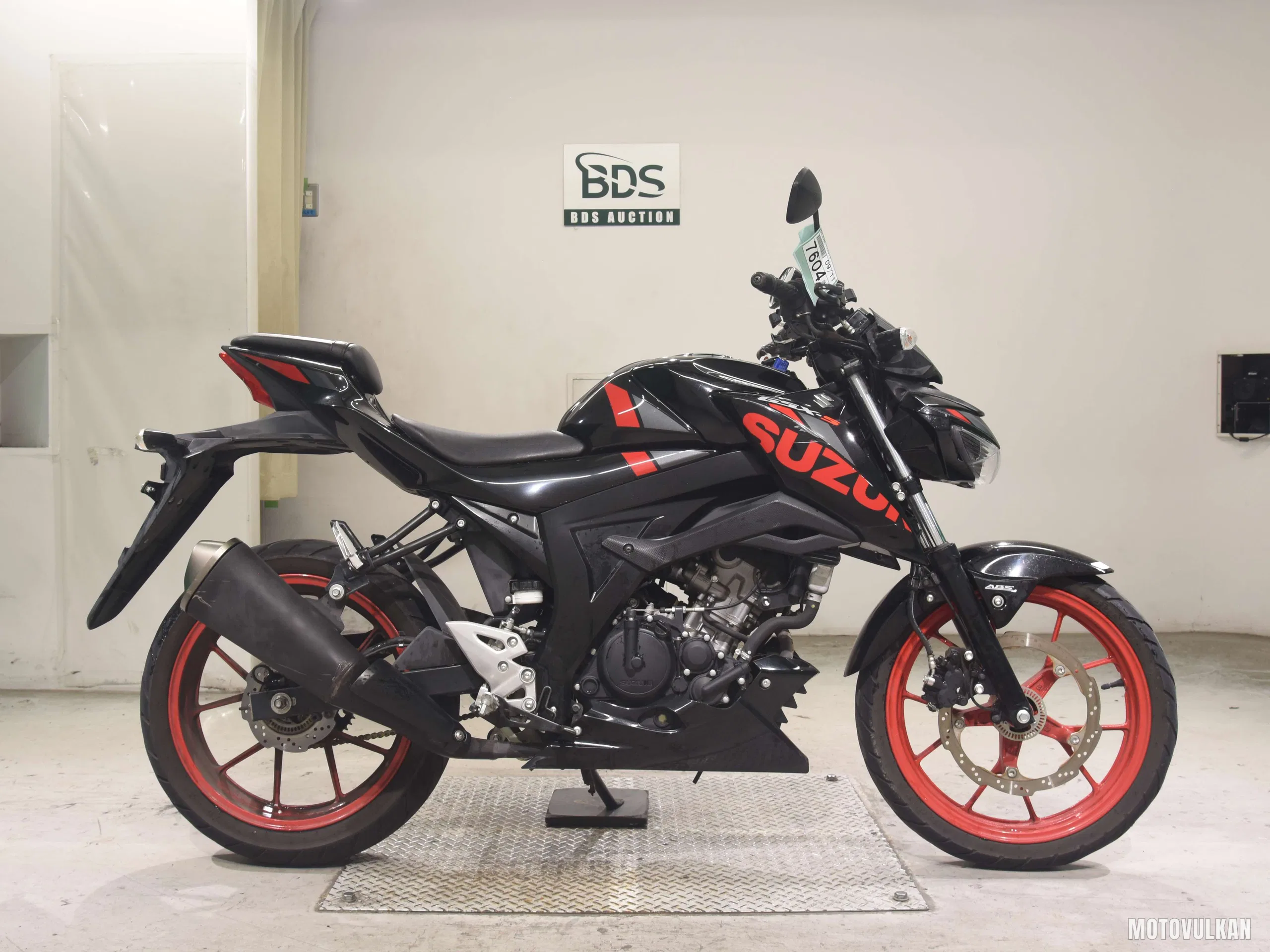 Suzuki GSX-S125