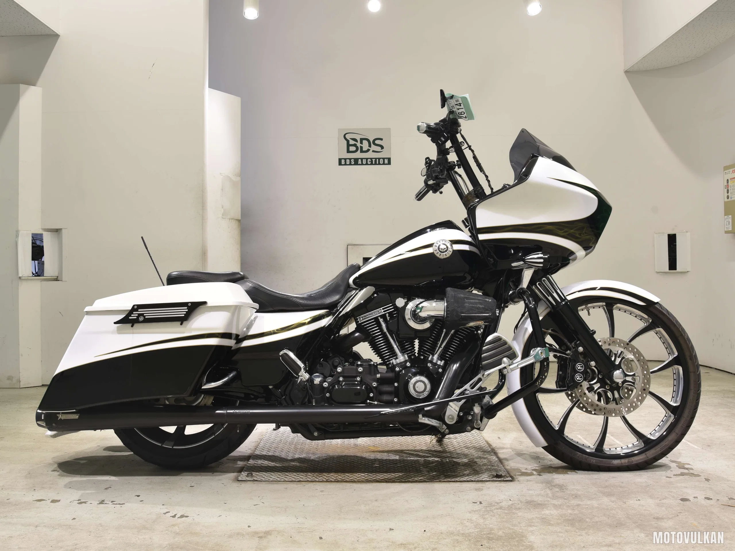  HD. FLTRXSE1800CVO