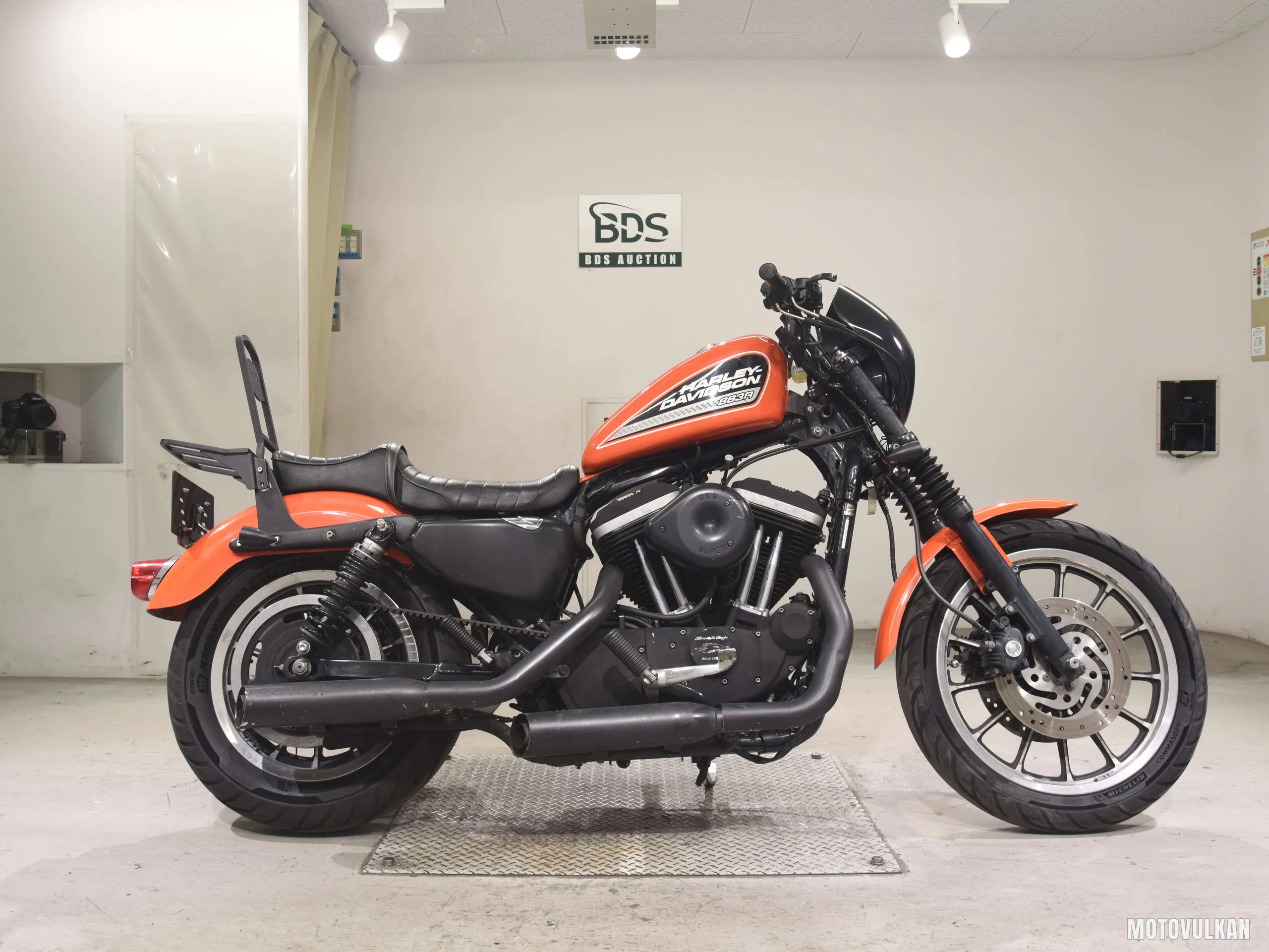  HD. XL883R