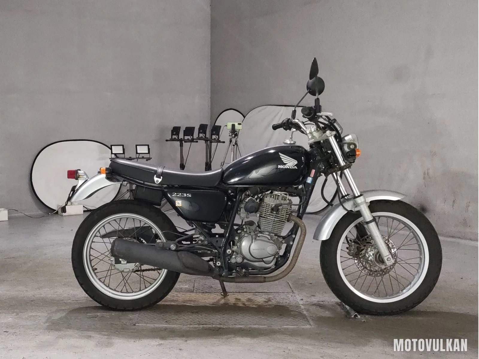 Honda CB223S