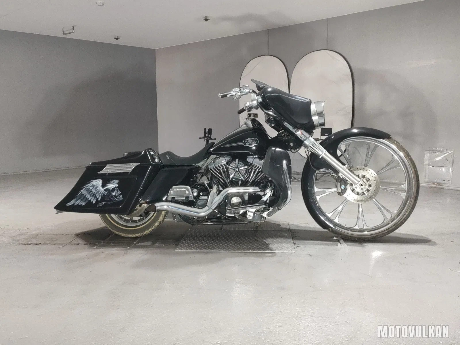 Harley-Davidson Harley-Davidson FLHTCU1580
