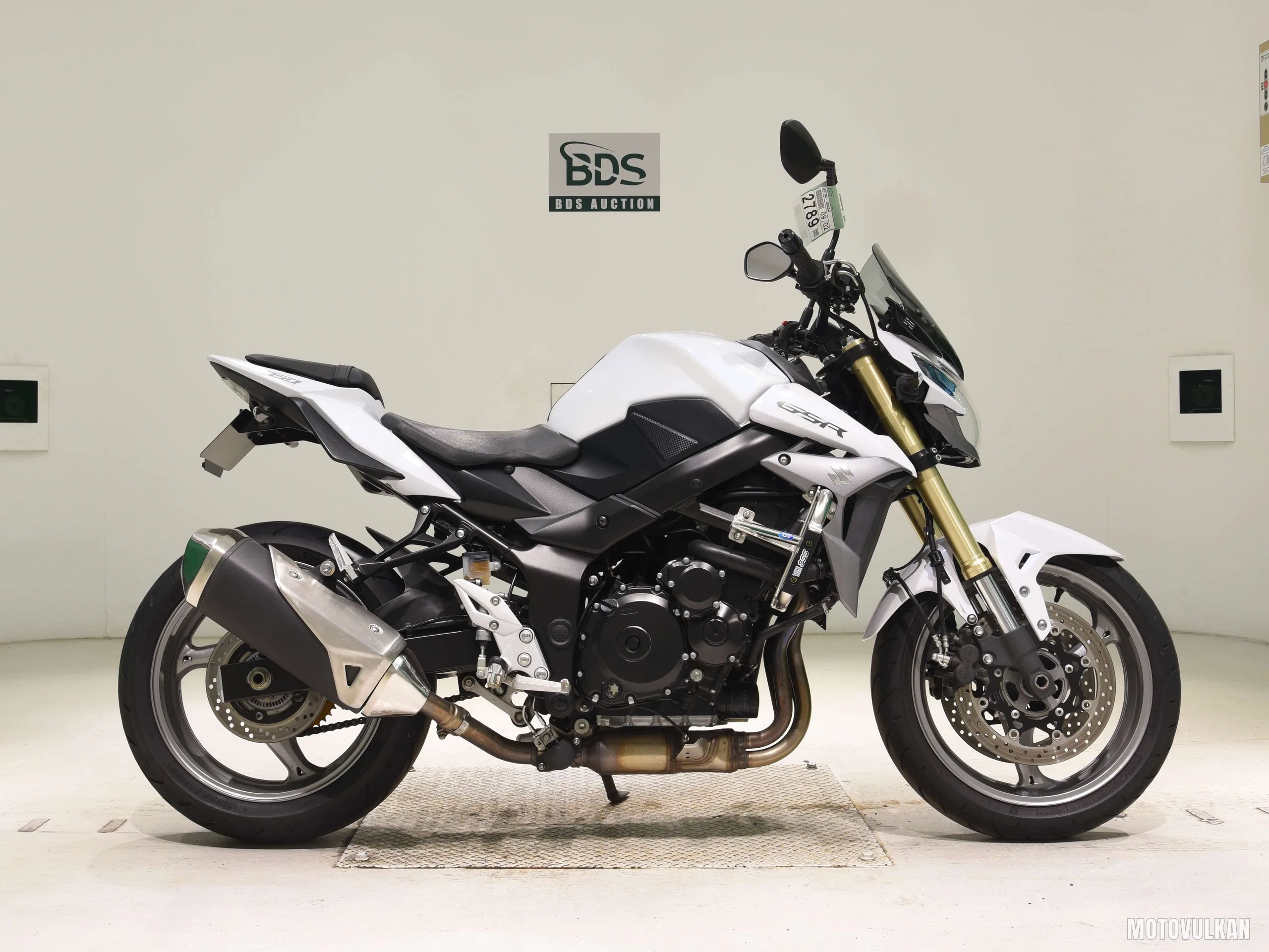 Suzuki GSR750A