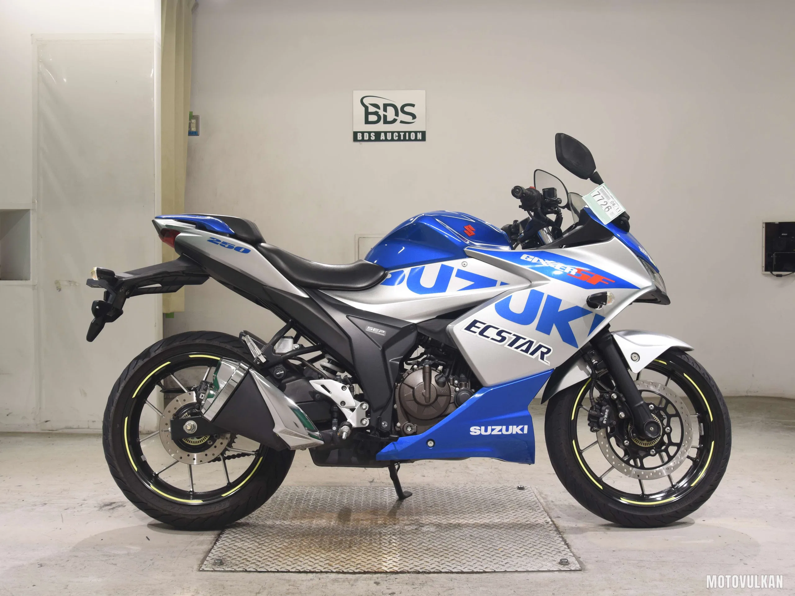 Suzuki Gixxer 250SF