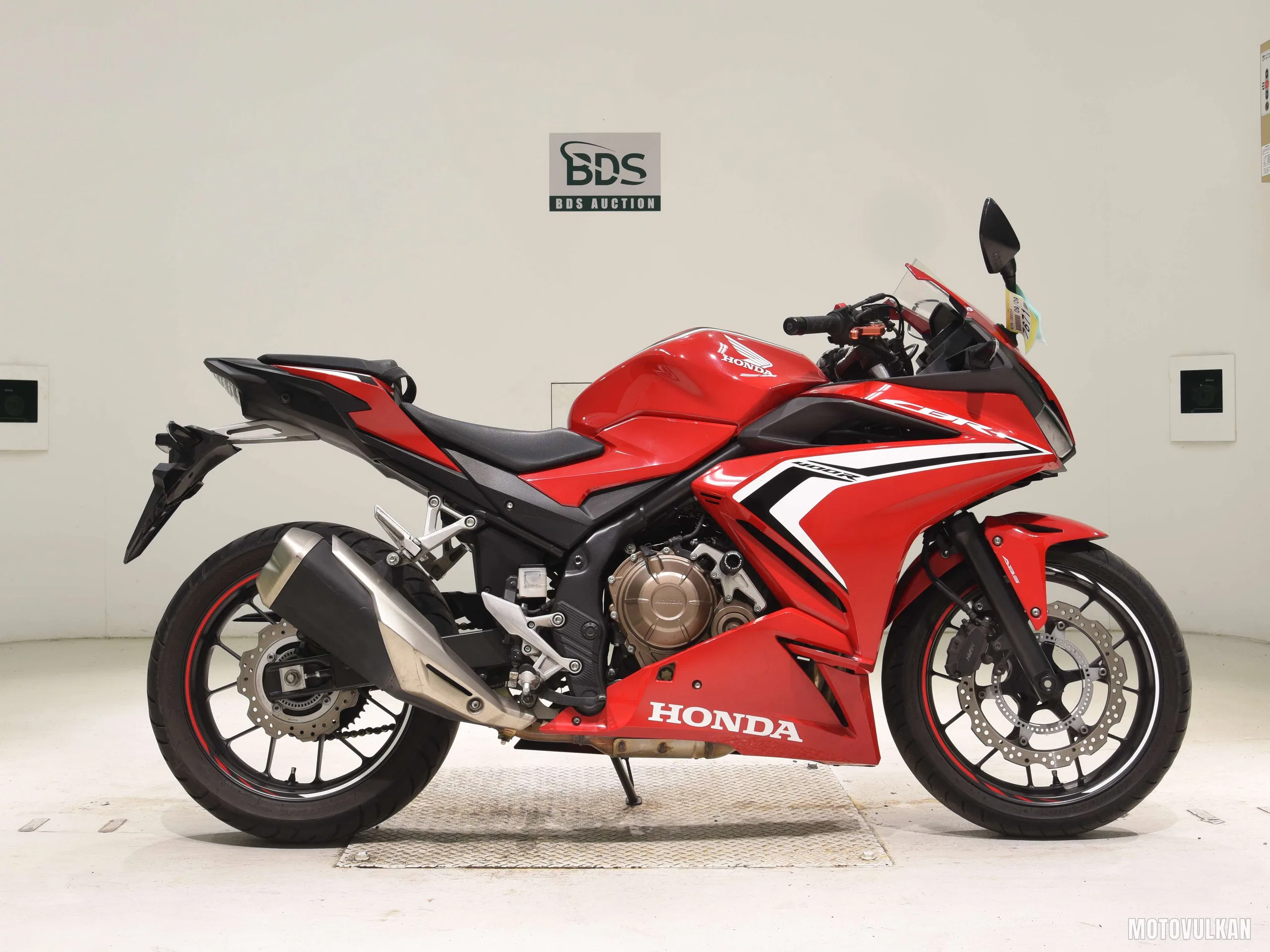 Honda CBR400R-2