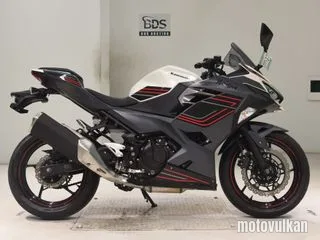Kawasaki NINJA400-2