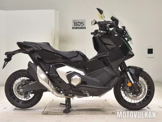 Honda X-ADV750-2