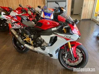 Yamaha Yzf-R1