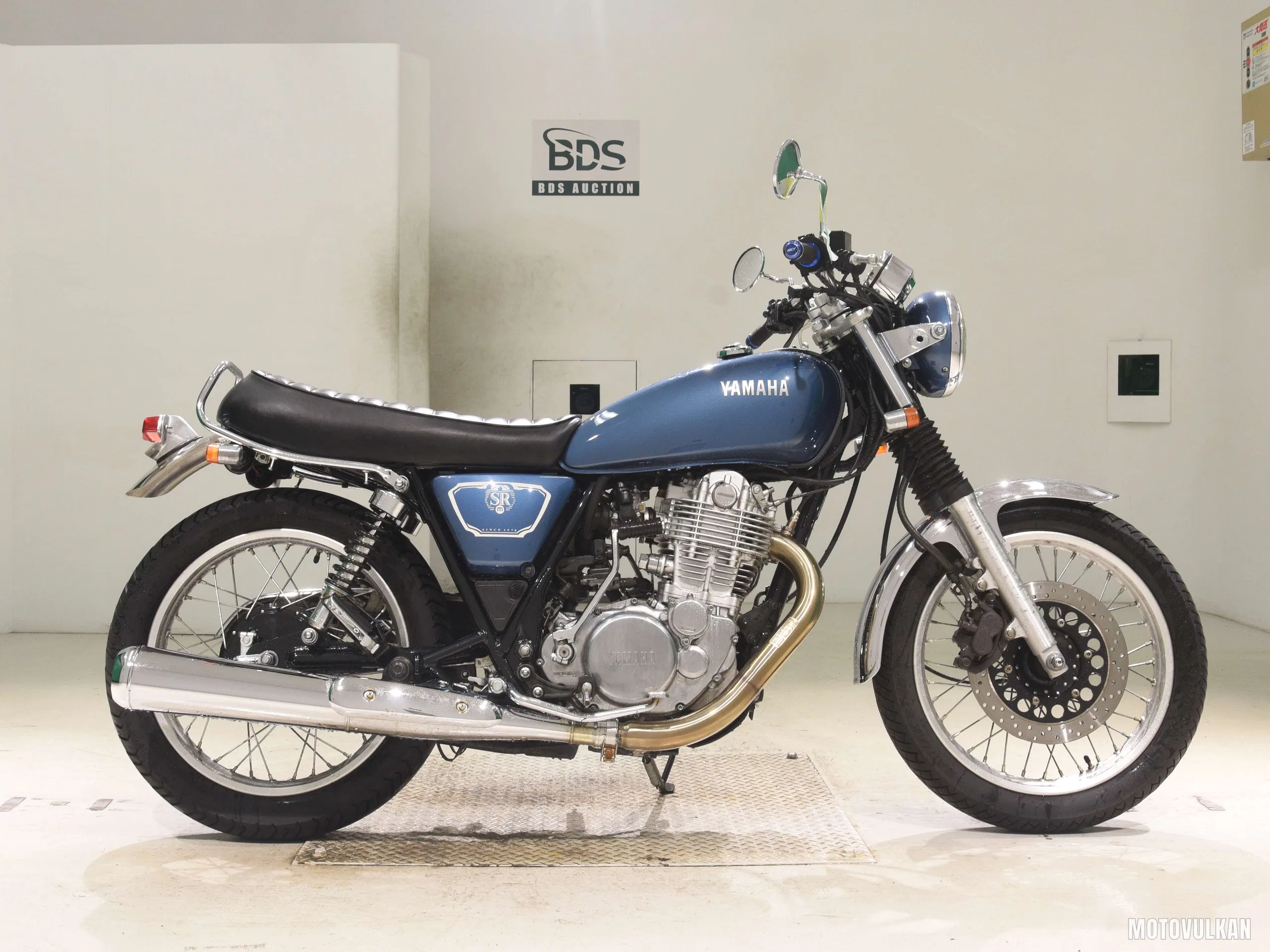 Yamaha SR400-5