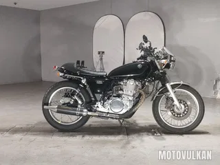 Yamaha SR400