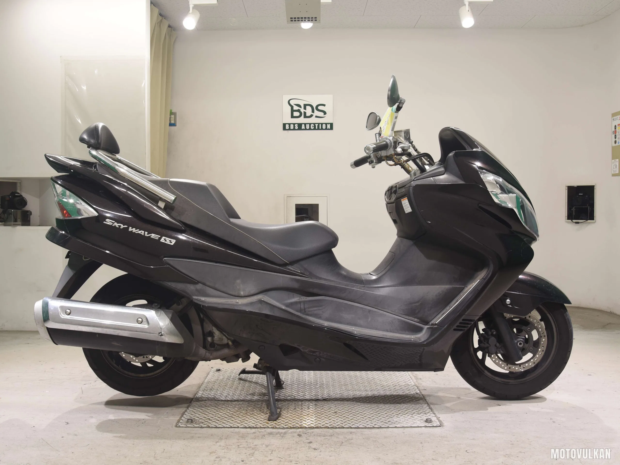 Suzuki SKYWAVE250SS-2