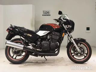  TRIUMPH TRIDENT900