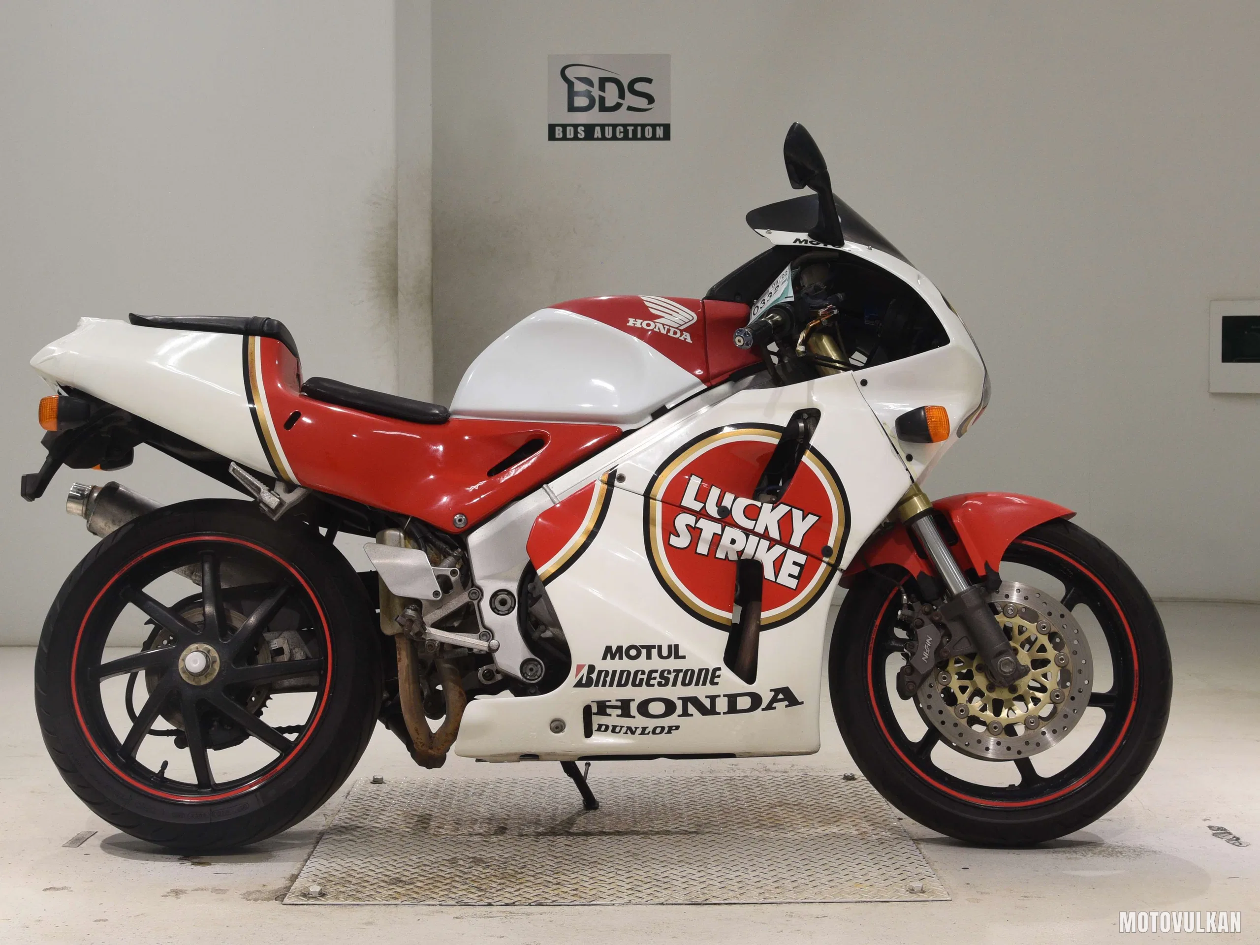 Honda RVF400
