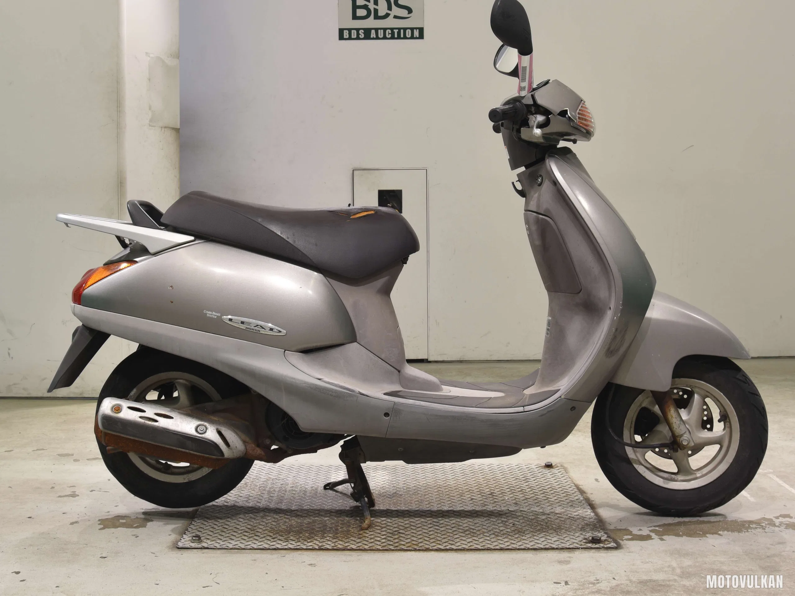 Honda LEAD50-2