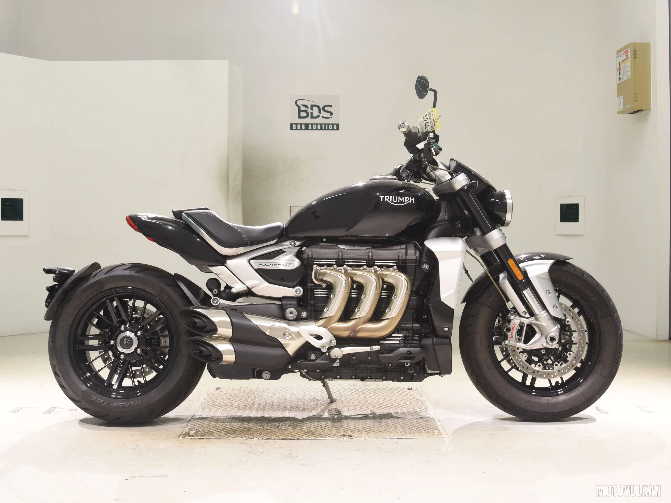  TRIUMPH ROCKET III R