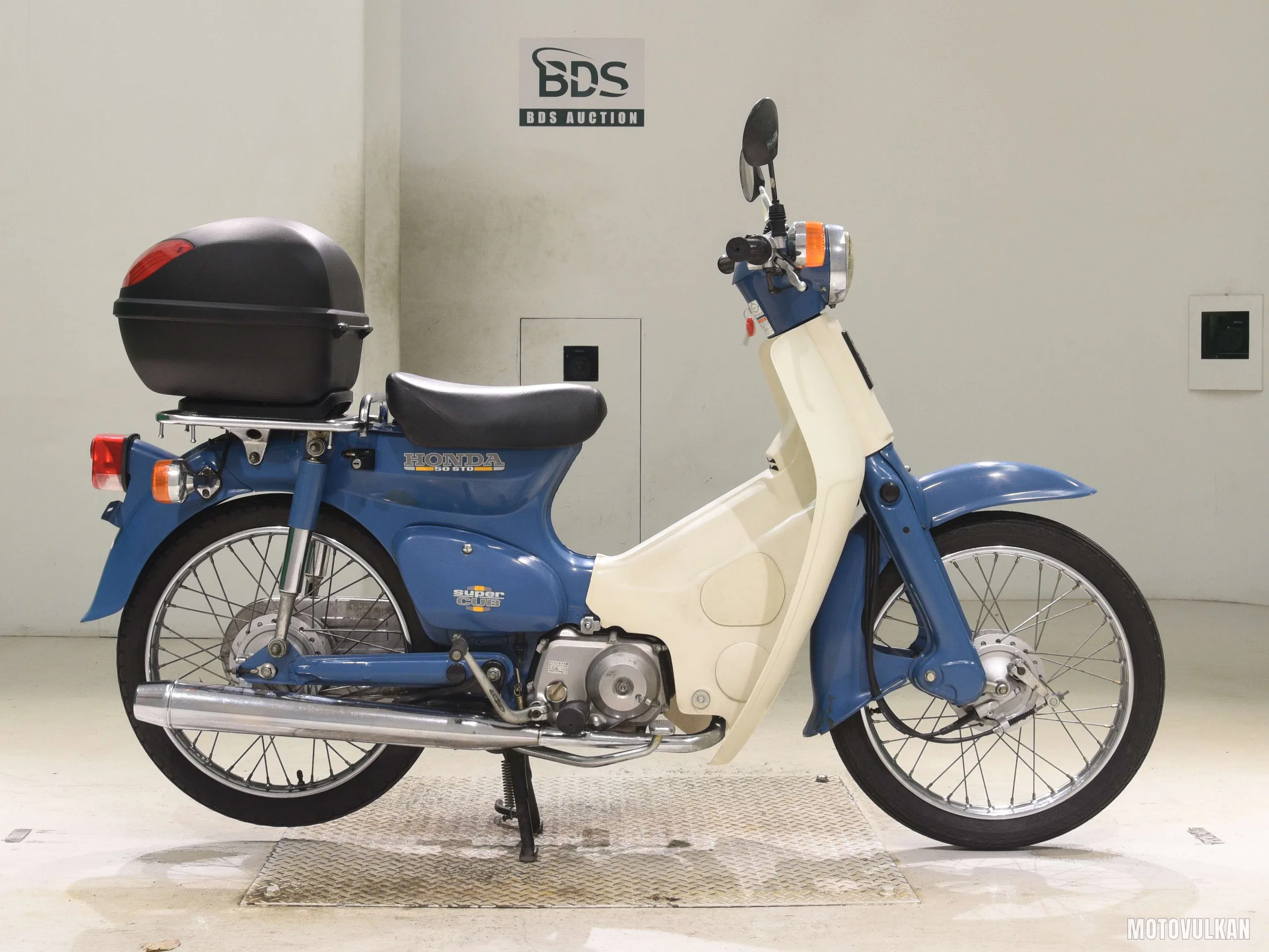 Honda C50