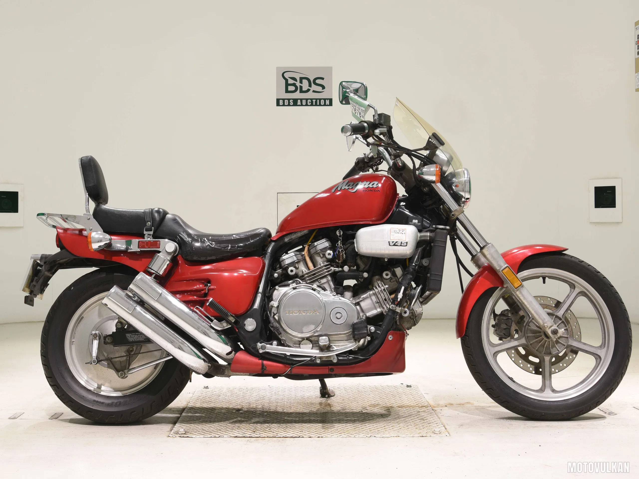 Honda V45MAGNA