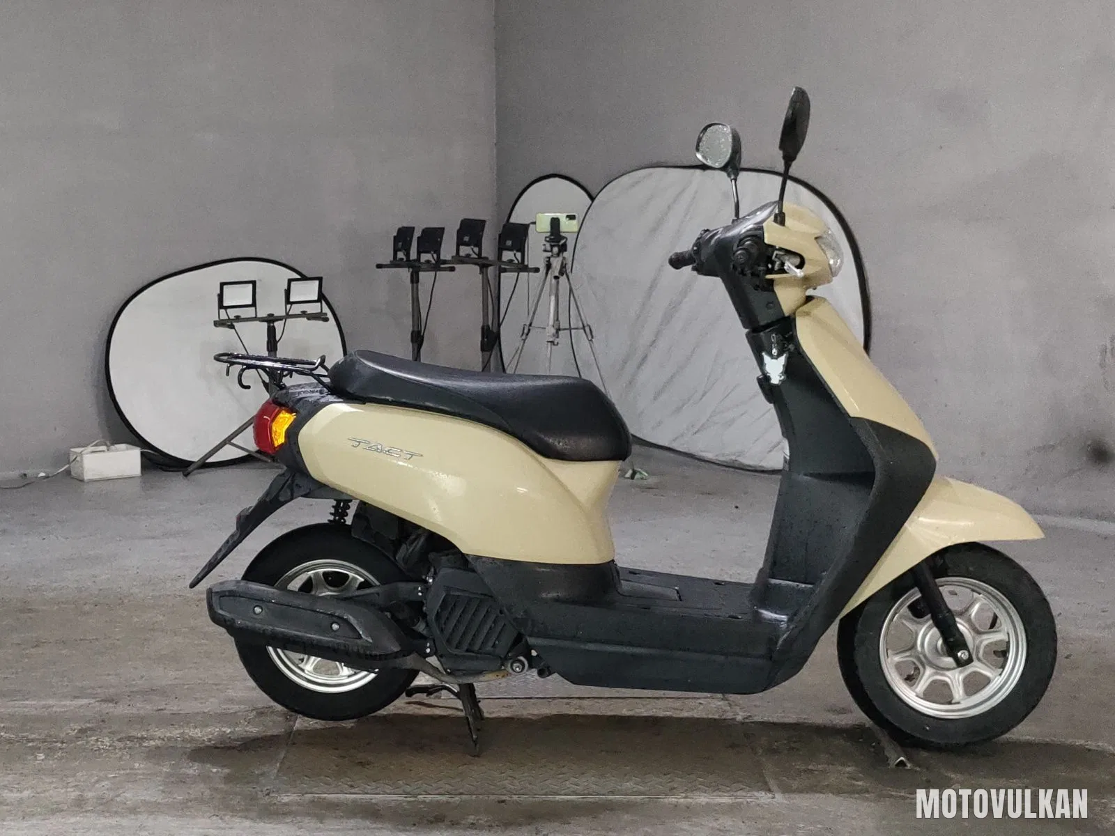 Honda Tact Basic