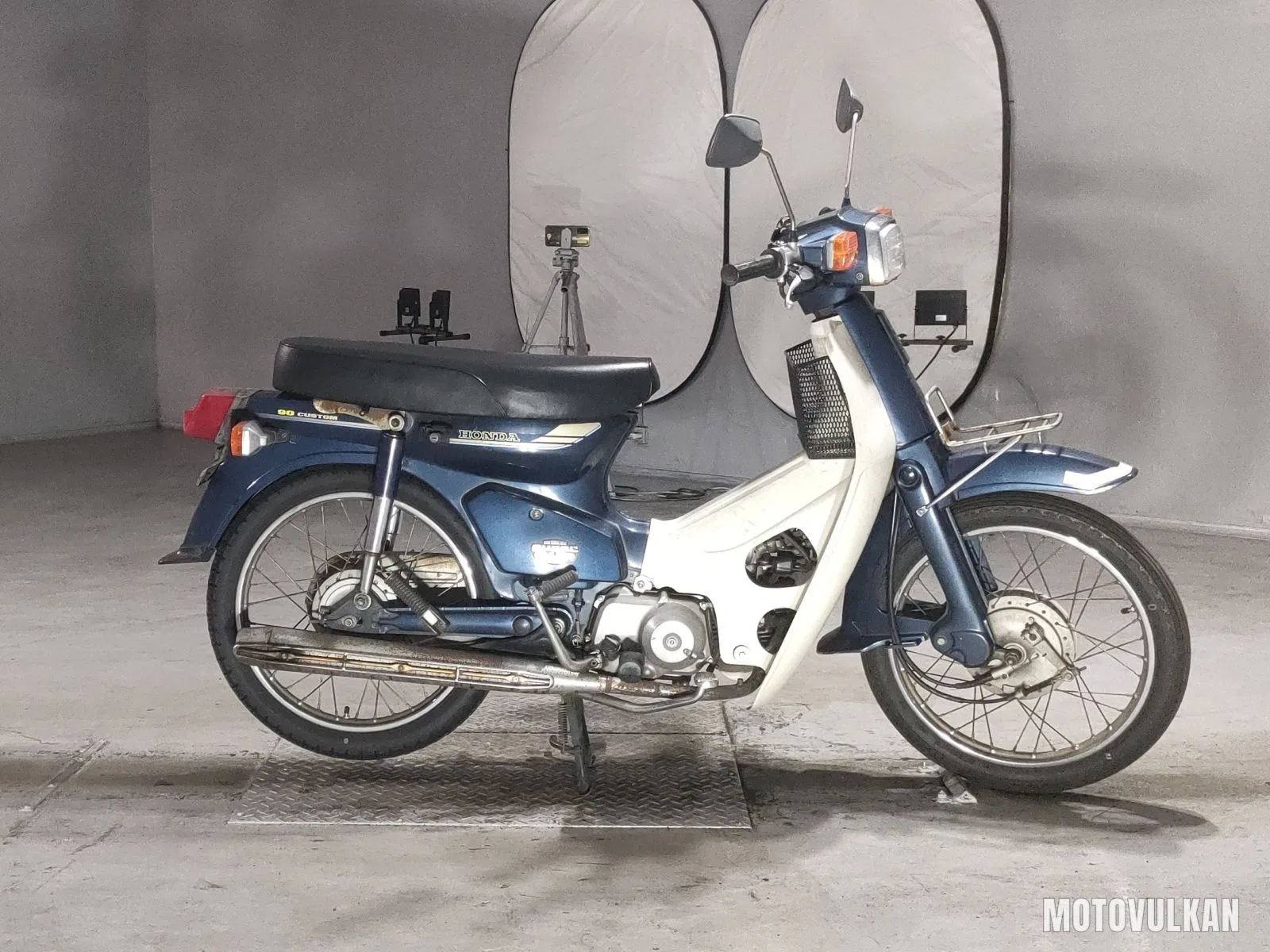 Honda Super Cub 90 Custom