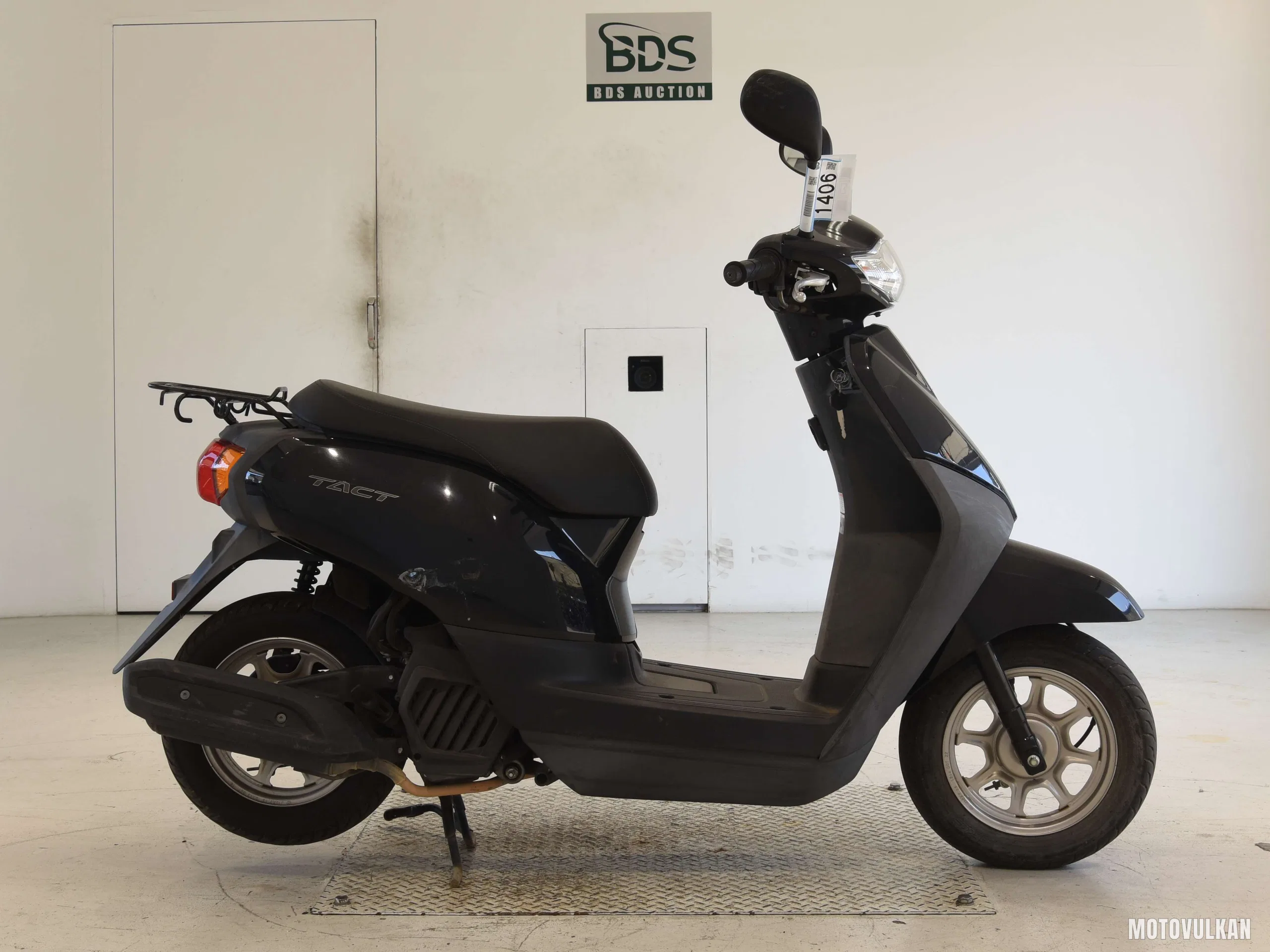 Honda TACT-4 Basic