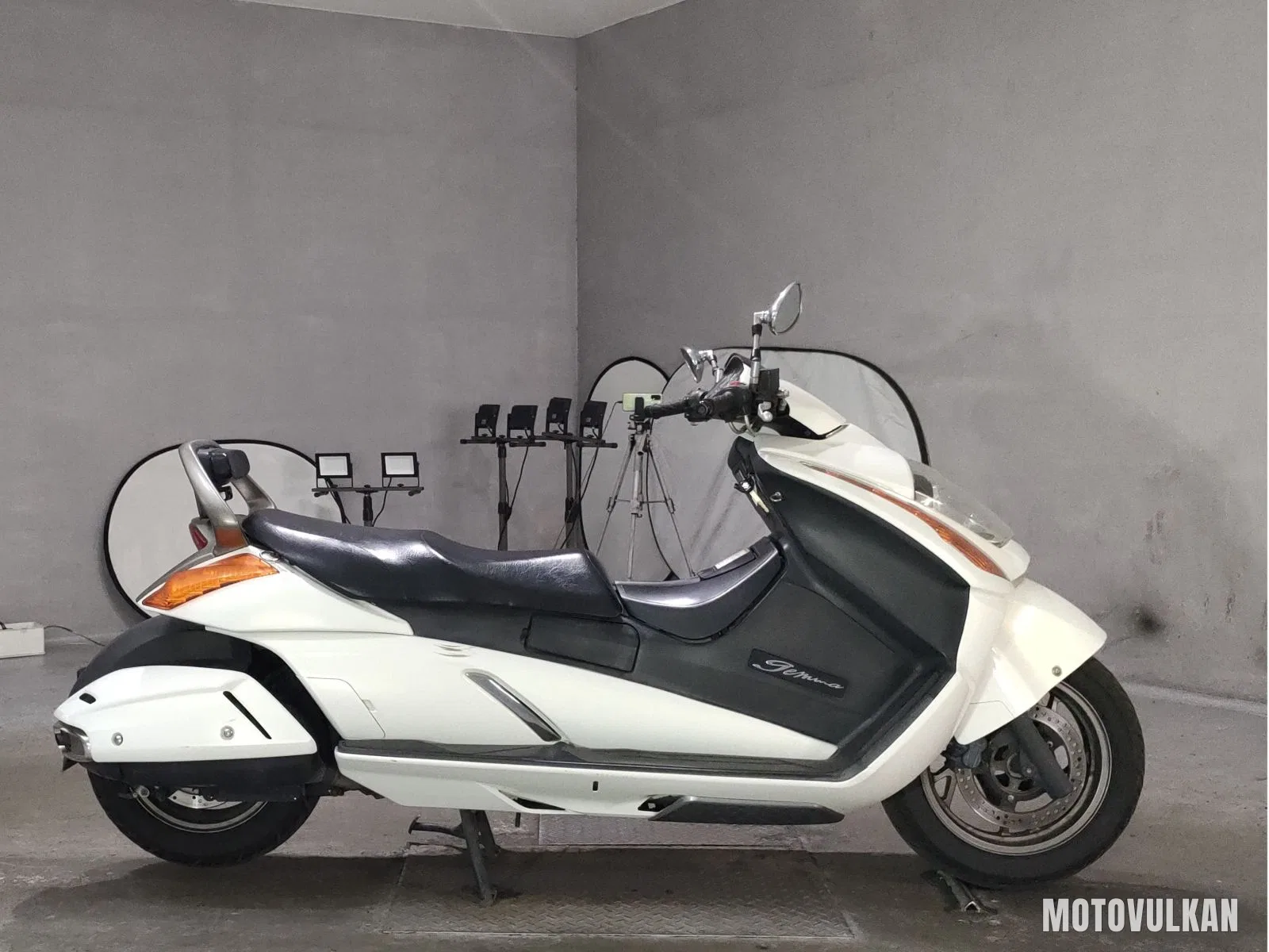 Suzuki Gemma 250