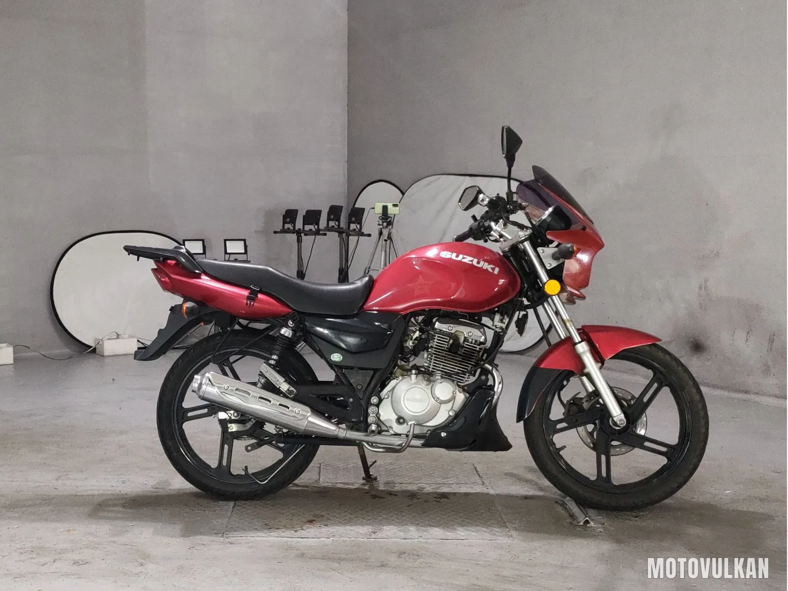 Suzuki EN125-3F