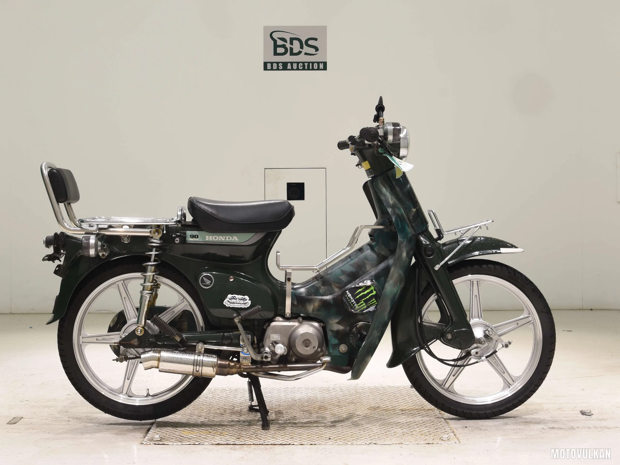 Honda C90