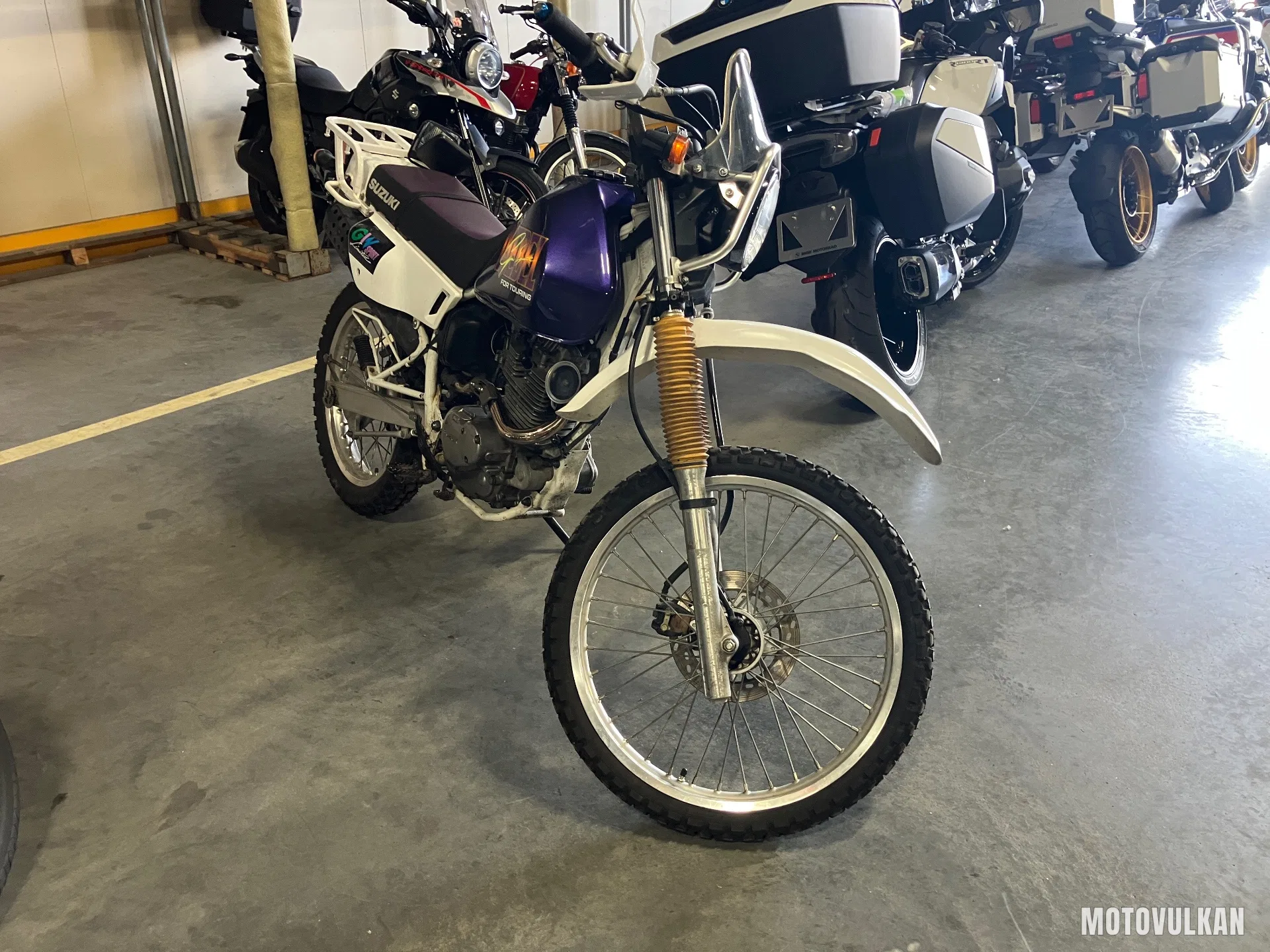 Suzuki Djebel200