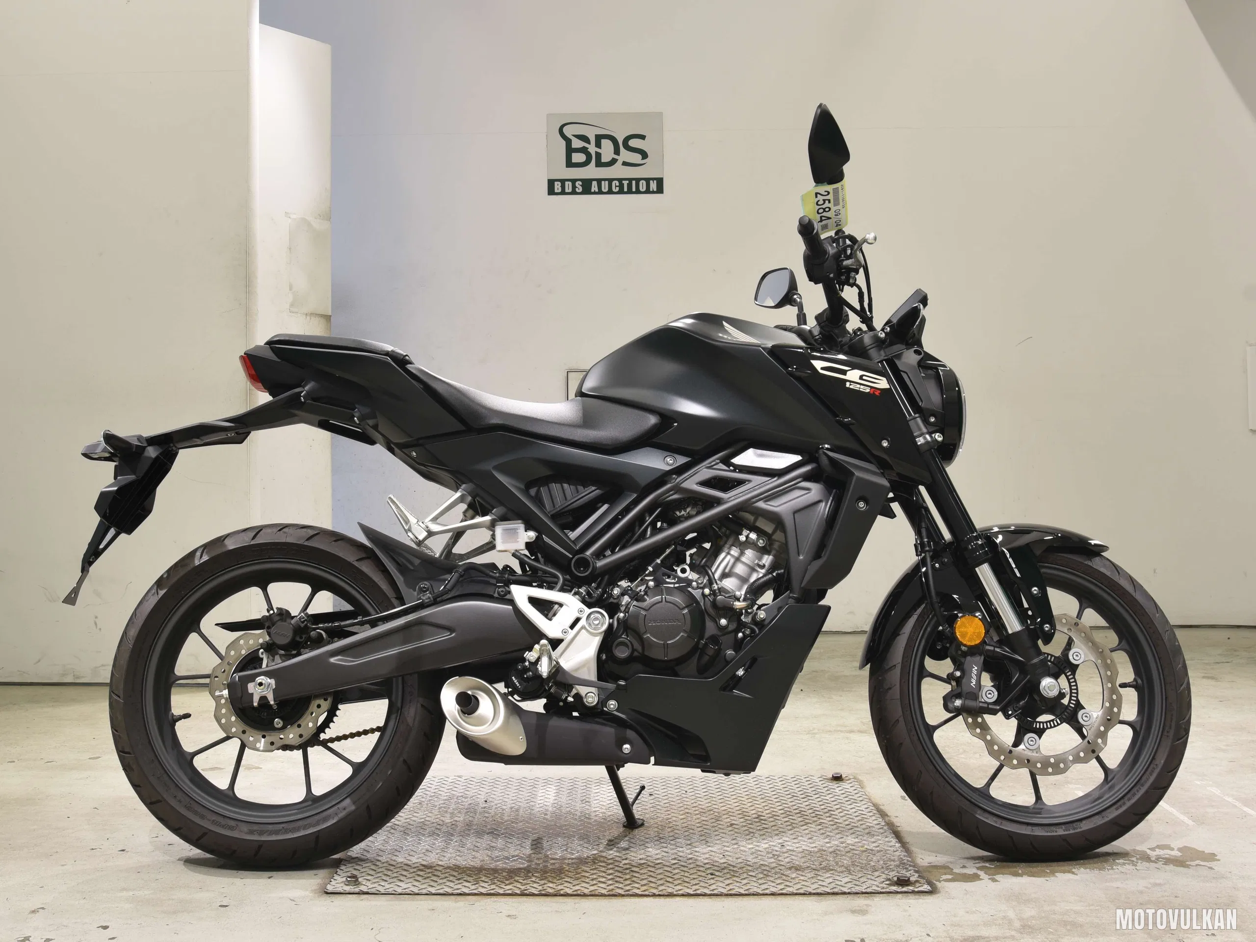 Honda CB125R-2