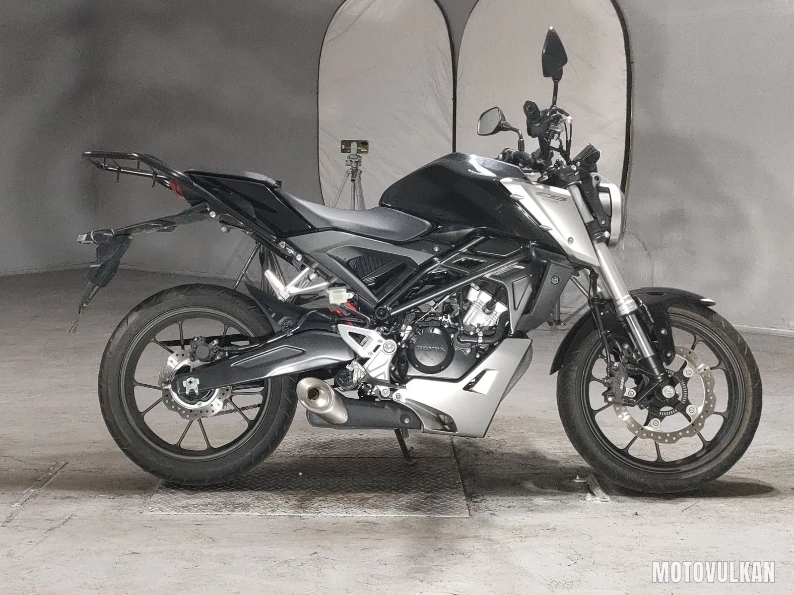 Honda CB125R