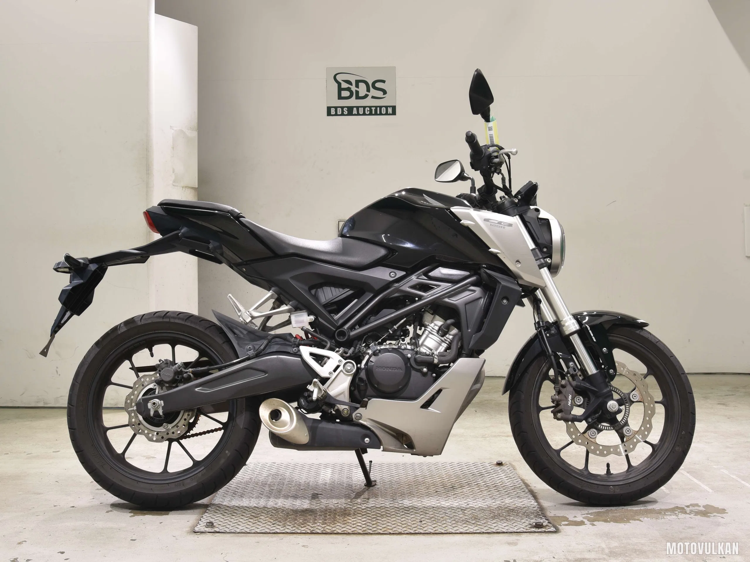 Honda CB125R
